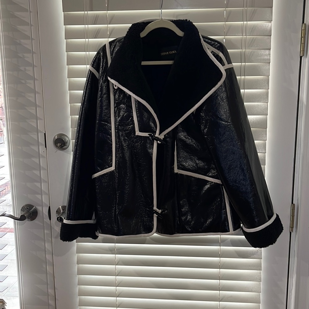 Stine Goya jacket! Like new!!! Black with white detailing. Size S